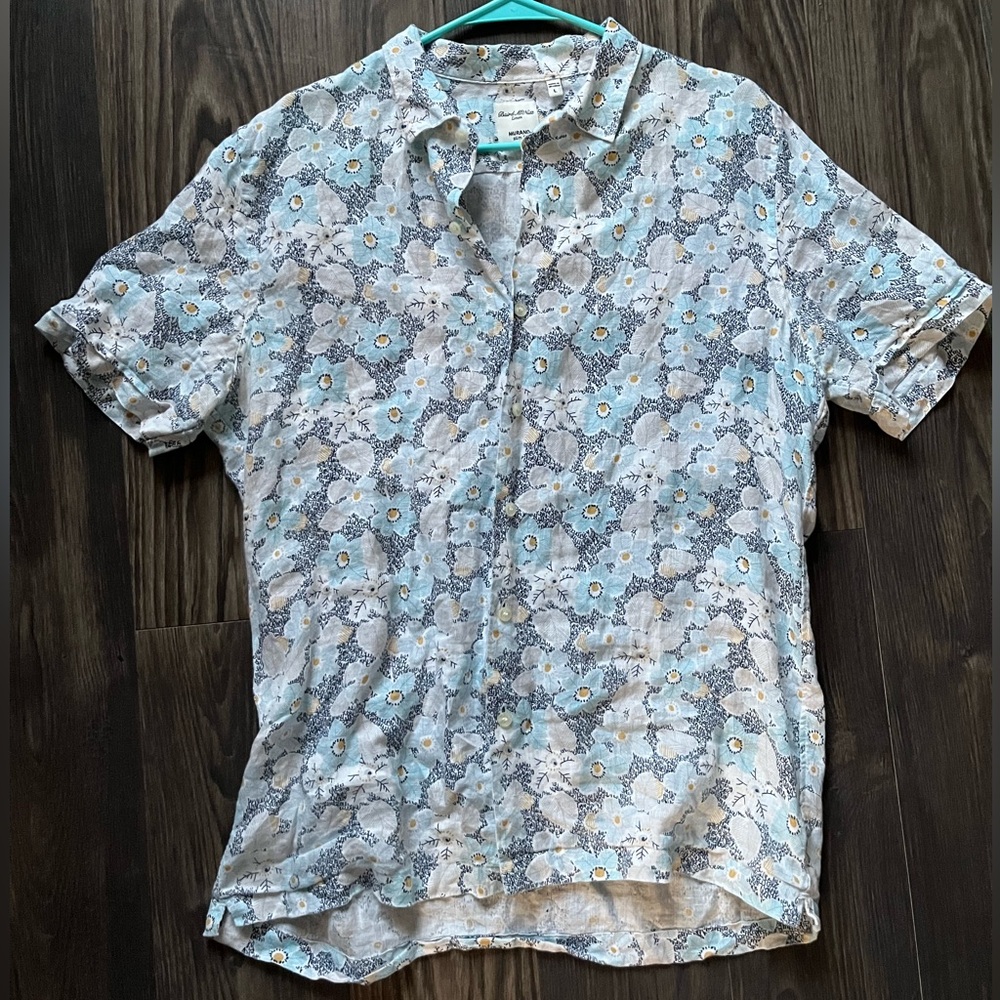 Men’s linen floral shirt